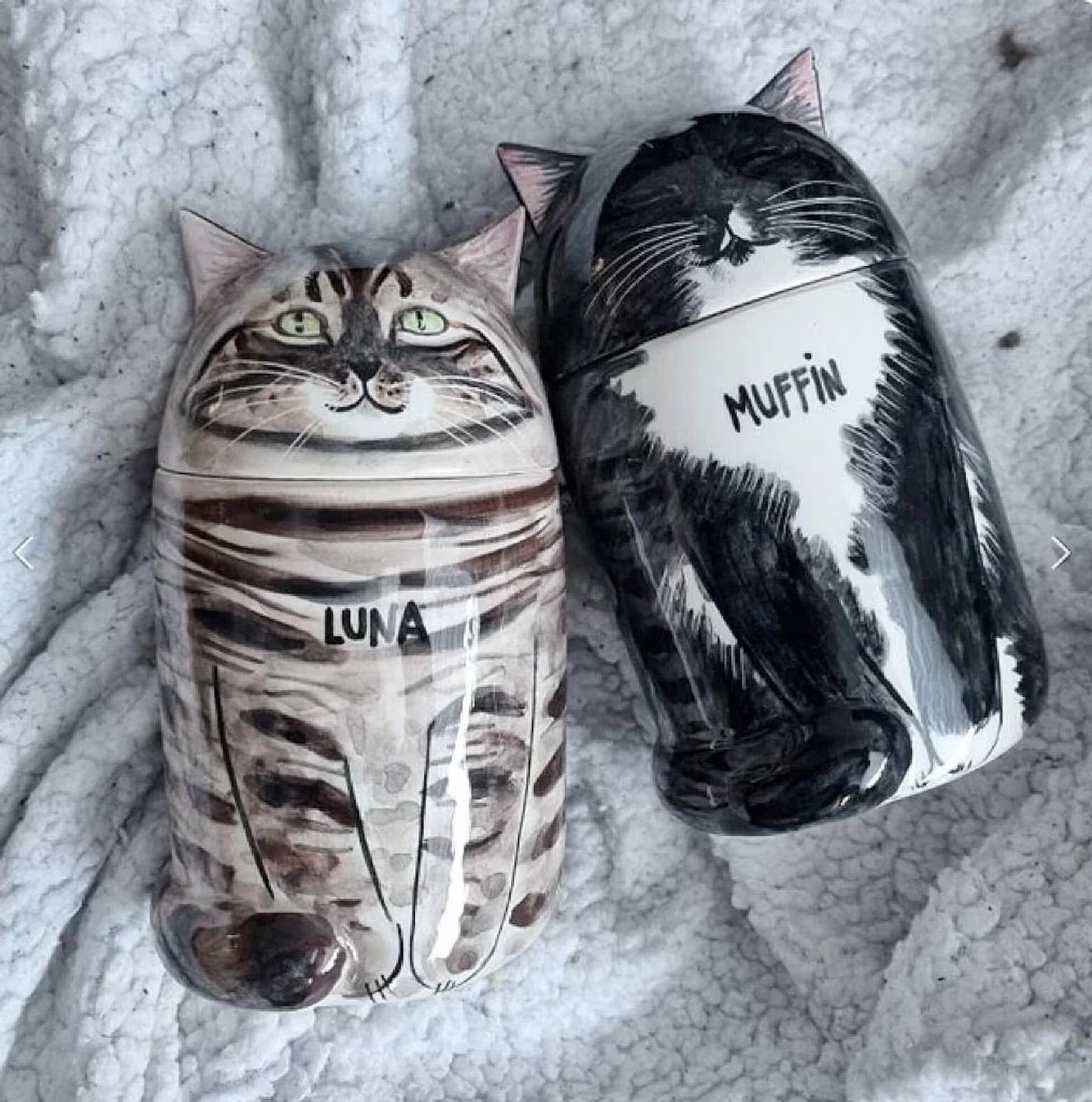 White clay cat urn with name and tail – pet loss tribute